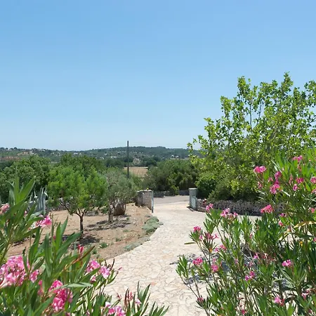 Flora In *